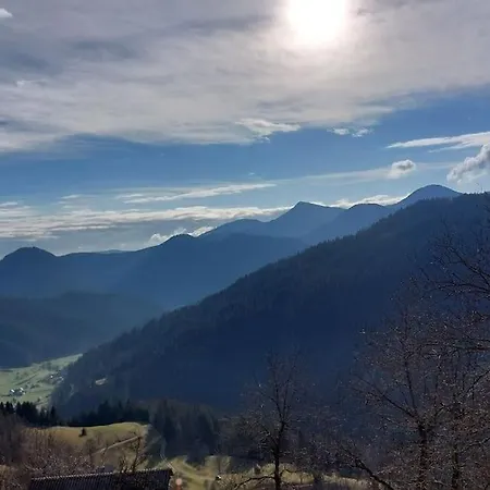 Miklavzeva Hisa With A Bread Oven *