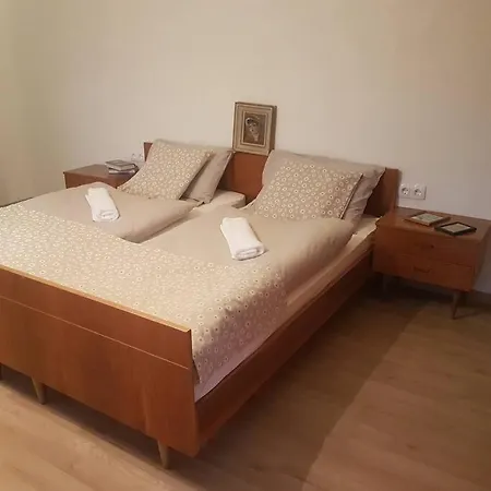 Miklavzeva Hisa With A Bread Oven 펜션 *