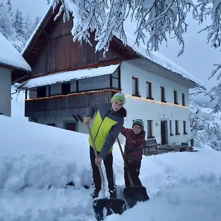 Miklavzeva Hisa With A Bread Oven Дом отдыха *