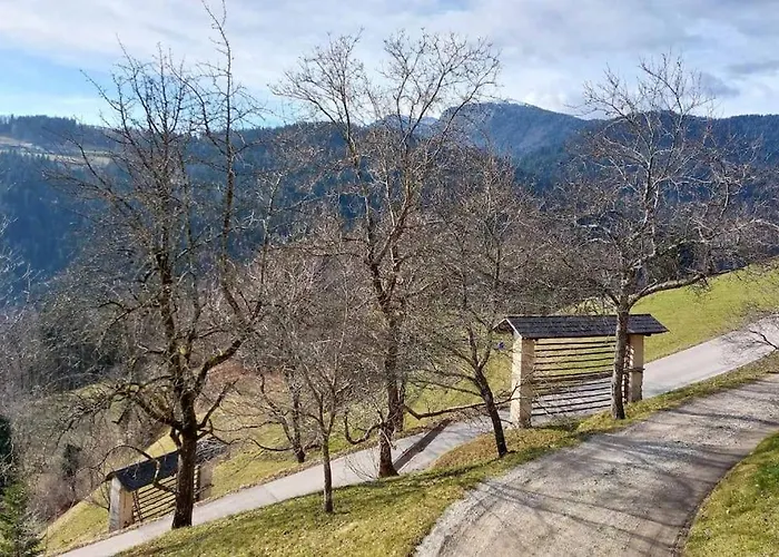 Miklavzeva Hisa With A Bread Oven *